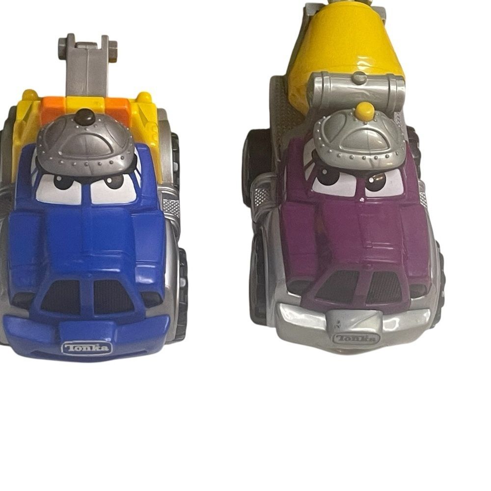 Vintage Tonka Little Chuck and Friends Set Of 2 Diecast Trucks Y2K! - Picture 12 of 12